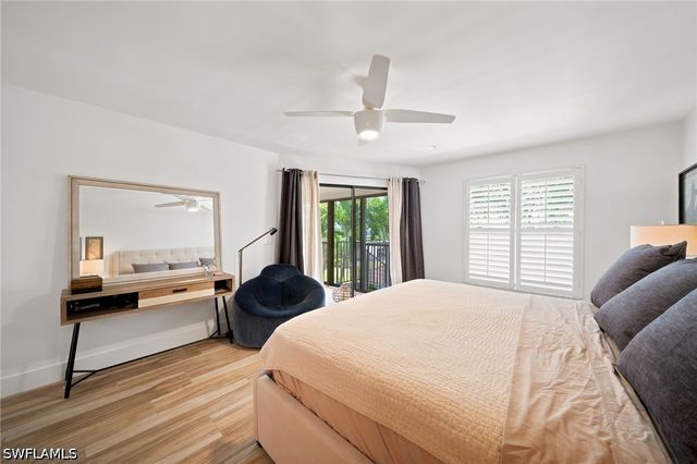 544 10th AVE S 202N, Naples, FL 34102