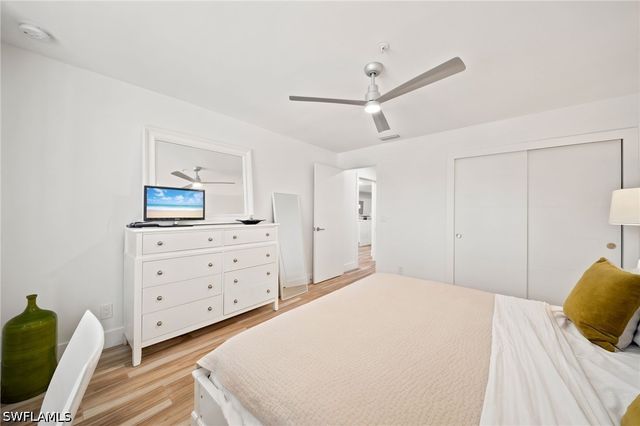 544 10th AVE S 202N, Naples, FL 34102