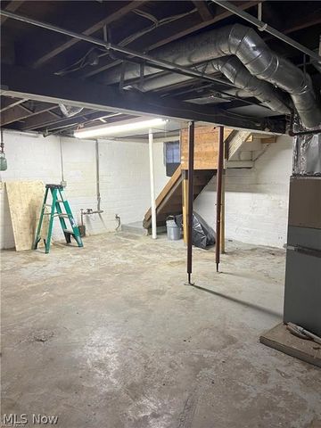 3571 W 123rd Street, Cleveland, OH 44111