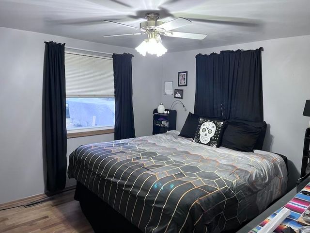 1090 Cabot, Flint, MI 48532