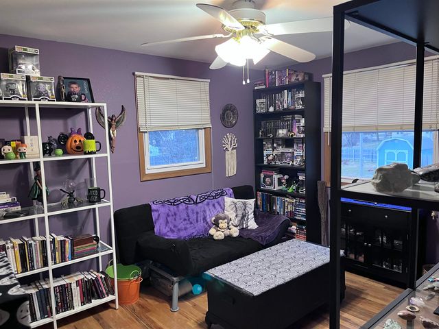 1090 Cabot, Flint, MI 48532