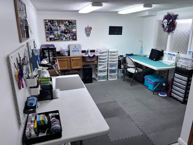 1090 Cabot, Flint, MI 48532