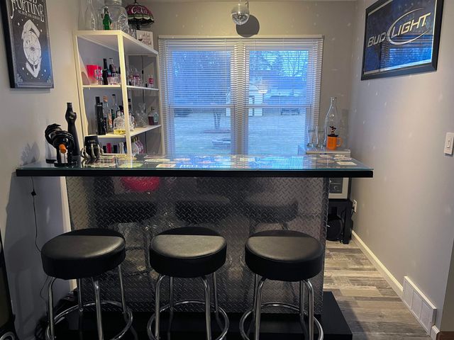 1090 Cabot, Flint, MI 48532