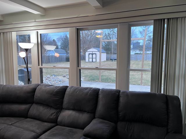 1090 Cabot, Flint, MI 48532