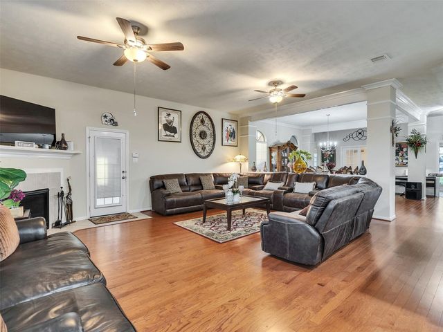 2714 Brahman Drive, Manvel, TX 77578