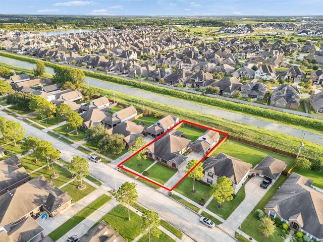 2714 Brahman Drive, Manvel, TX 77578