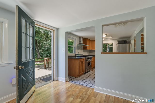 179 Niantic River Road, Waterford, CT 06385