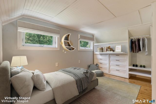 179 Niantic River Road, Waterford, CT 06385