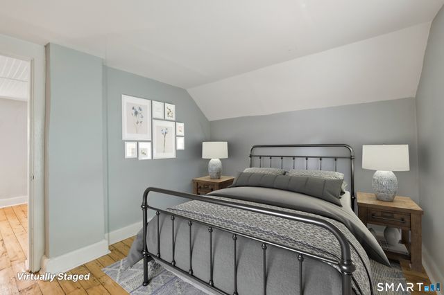179 Niantic River Road, Waterford, CT 06385