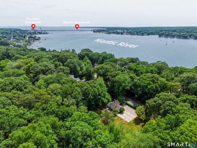 179 Niantic River Road, Waterford, CT 06385