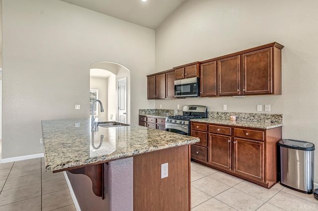 1524 Atlantic Avenue, Lemoore, CA 93245