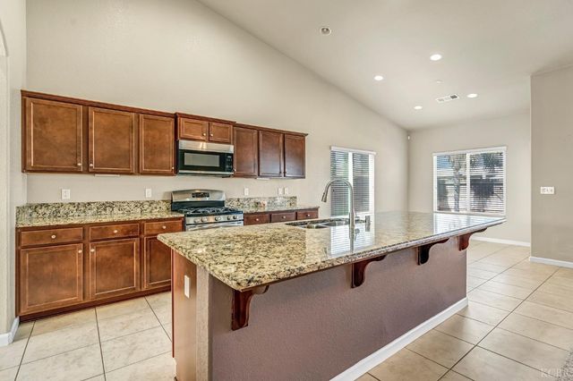 1524 Atlantic Avenue, Lemoore, CA 93245