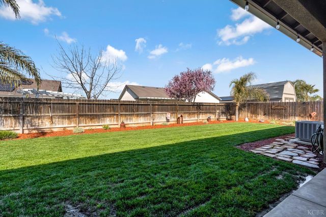 1524 Atlantic Avenue, Lemoore, CA 93245