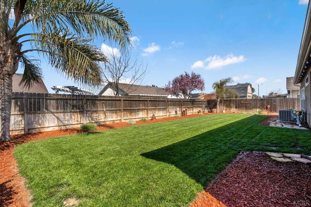 1524 Atlantic Avenue, Lemoore, CA 93245