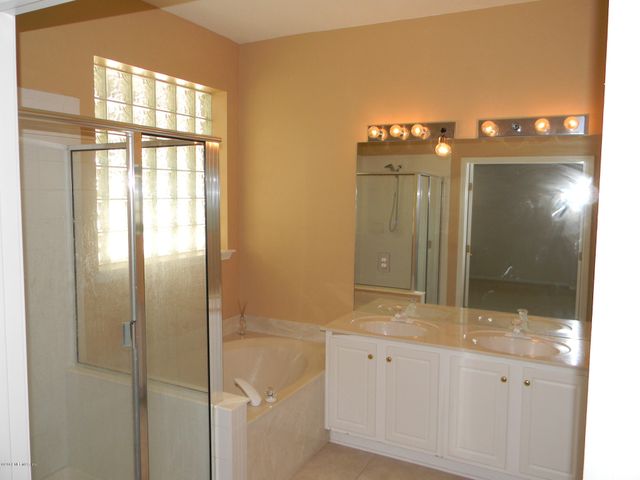 10599 ROUNDWOOD GLEN Court, Jacksonville, FL 32256