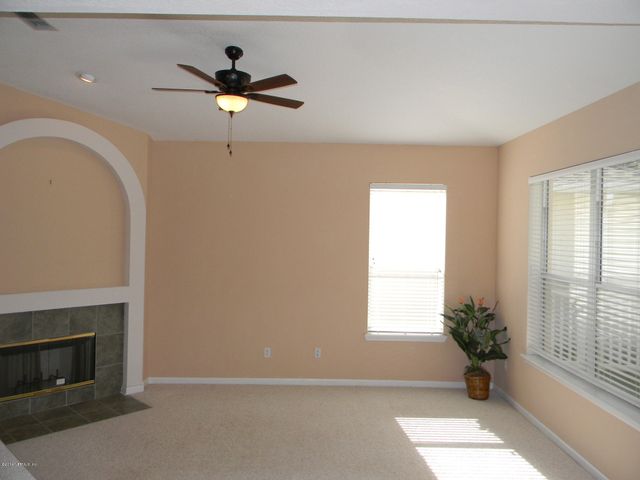 10599 ROUNDWOOD GLEN Court, Jacksonville, FL 32256