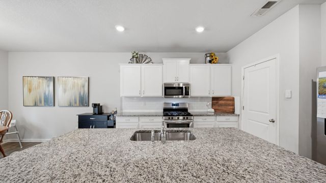 110 ABERDEEN DR, Oakland, TN 38060