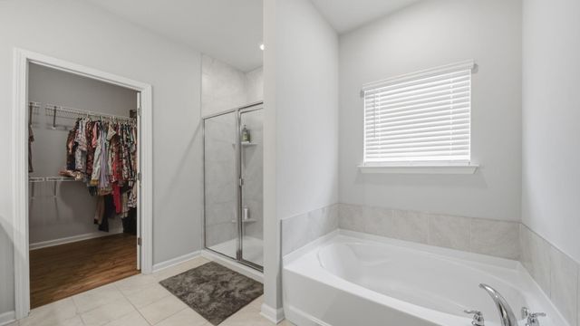 110 ABERDEEN DR, Oakland, TN 38060