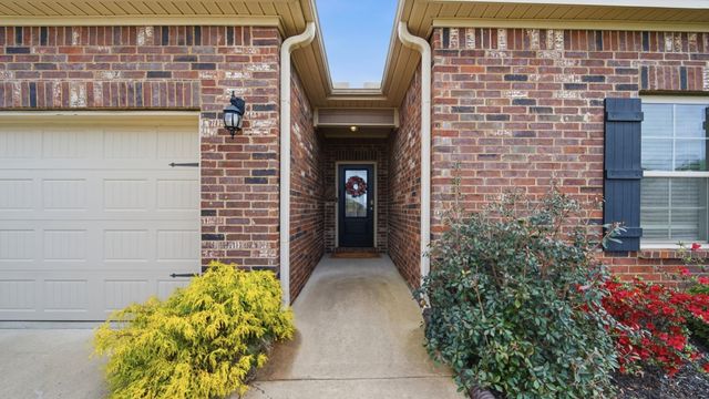 110 ABERDEEN DR, Oakland, TN 38060