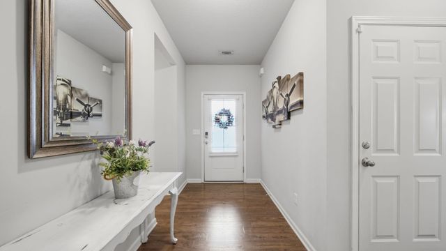 110 ABERDEEN DR, Oakland, TN 38060