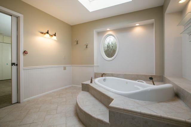 1220 Monroe Street NE, Albuquerque, NM 87110