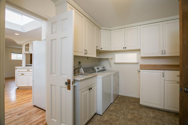 1220 Monroe Street NE, Albuquerque, NM 87110