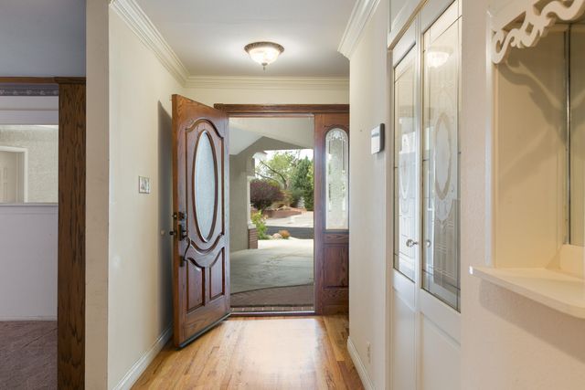 1220 Monroe Street NE, Albuquerque, NM 87110