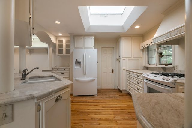 1220 Monroe Street NE, Albuquerque, NM 87110