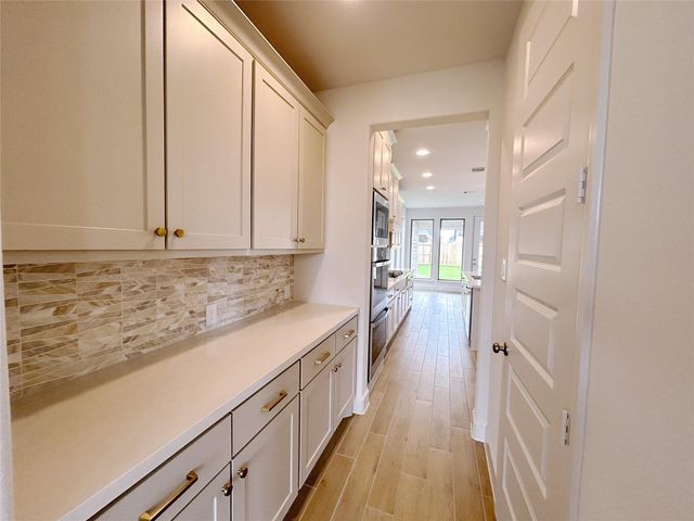 5406 Holly Hollow Lane, Fulshear, TX 77441