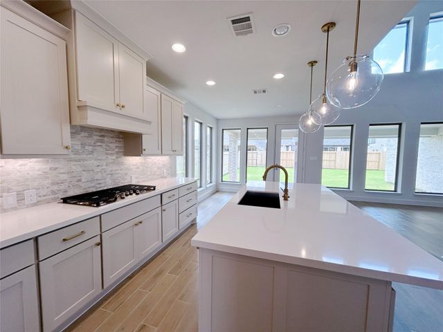 5406 Holly Hollow Lane, Fulshear, TX 77441