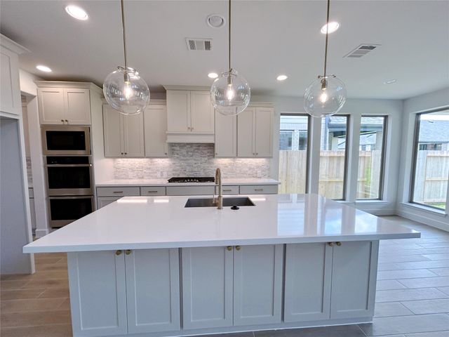 5406 Holly Hollow Lane, Fulshear, TX 77441