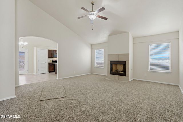 4945 GEORGE FERNANDEZ, El Paso, TX 79938