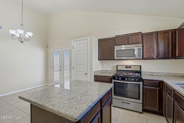 4945 GEORGE FERNANDEZ, El Paso, TX 79938