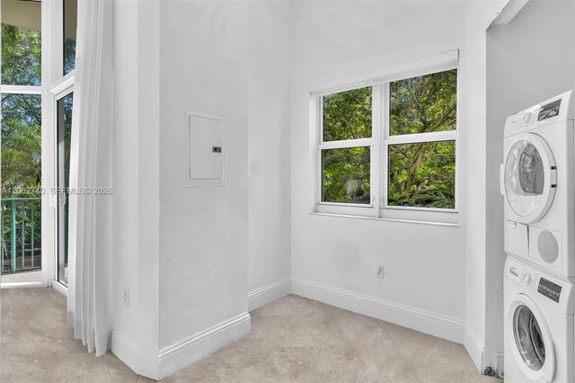 20000 E Country Club Dr 110, Aventura, FL 33180