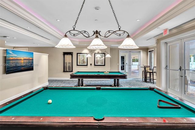 20000 E Country Club Dr 110, Aventura, FL 33180