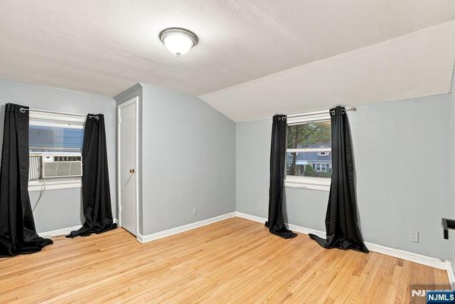 654 Howard Street, Teaneck, NJ 07666