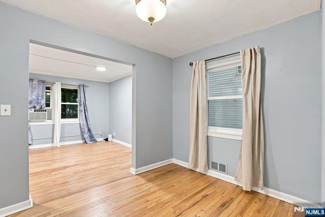 654 Howard Street, Teaneck, NJ 07666