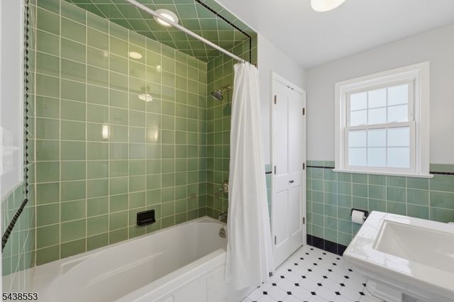 154 Garfield Place, Maplewood Twp., NJ 07040