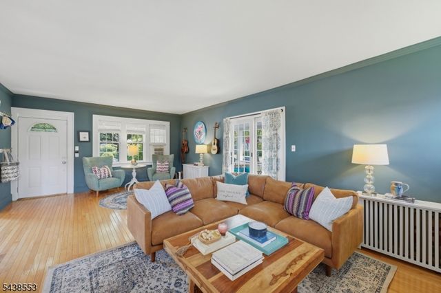 154 Garfield Place, Maplewood Twp., NJ 07040