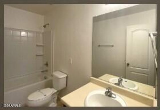 7811 S 63RD Drive, Laveen, AZ 85339
