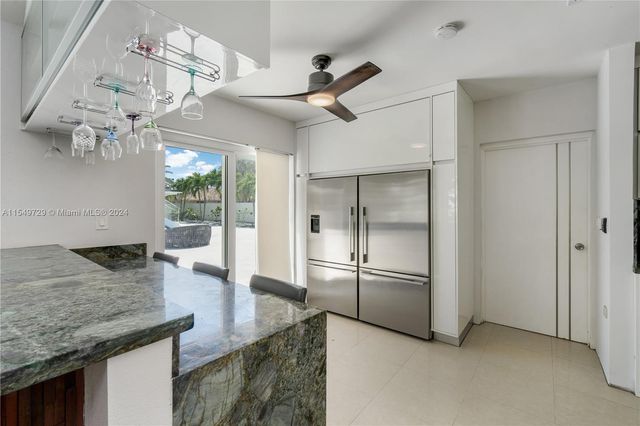 14090 SW 34th St, Miami, FL 33175