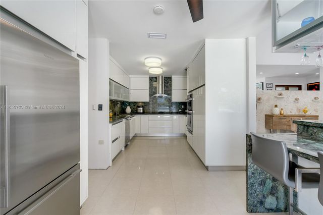 14090 SW 34th St, Miami, FL 33175