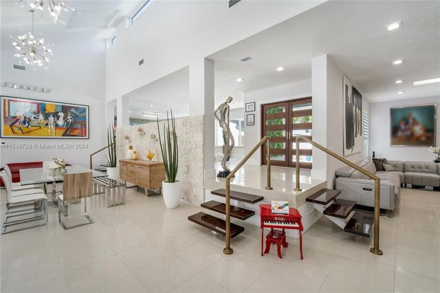 14090 SW 34th St, Miami, FL 33175