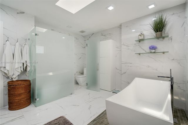 14090 SW 34th St, Miami, FL 33175