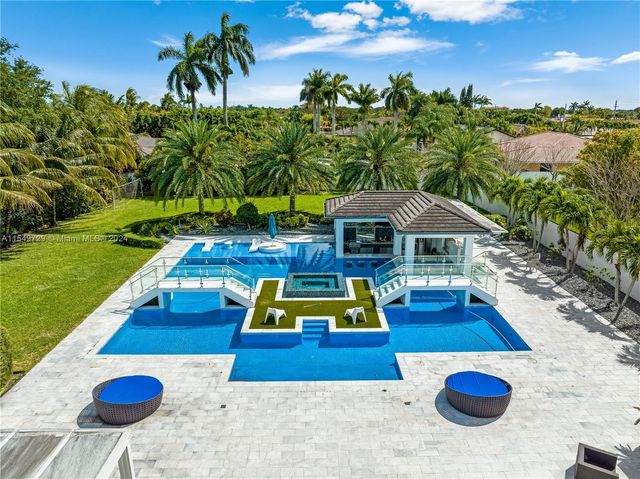 14090 SW 34th St, Miami, FL 33175