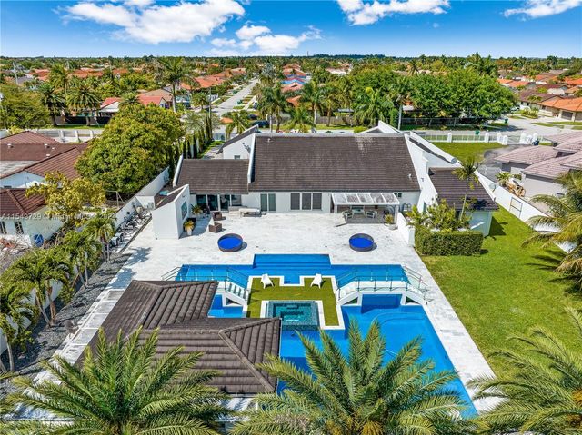 14090 SW 34th St, Miami, FL 33175
