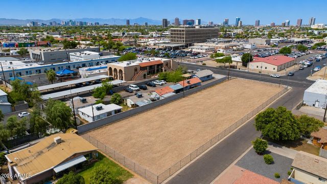 4249 N 16TH Street -, Phoenix, AZ 85016