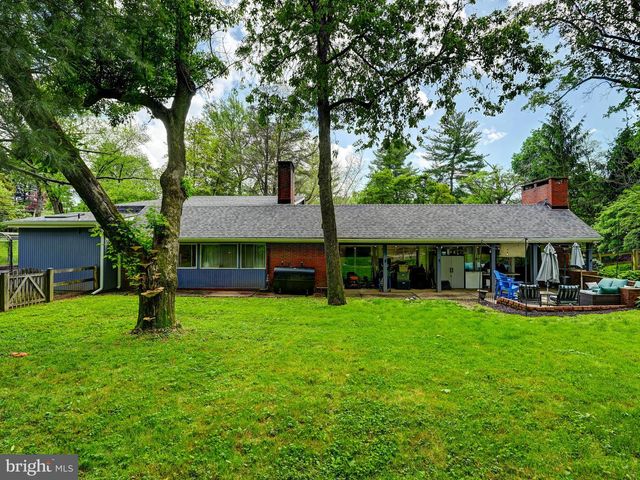 3604 BARBERRY CT, Pikesville, MD 21208