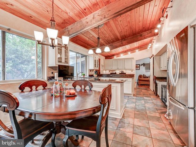 3604 BARBERRY CT, Pikesville, MD 21208