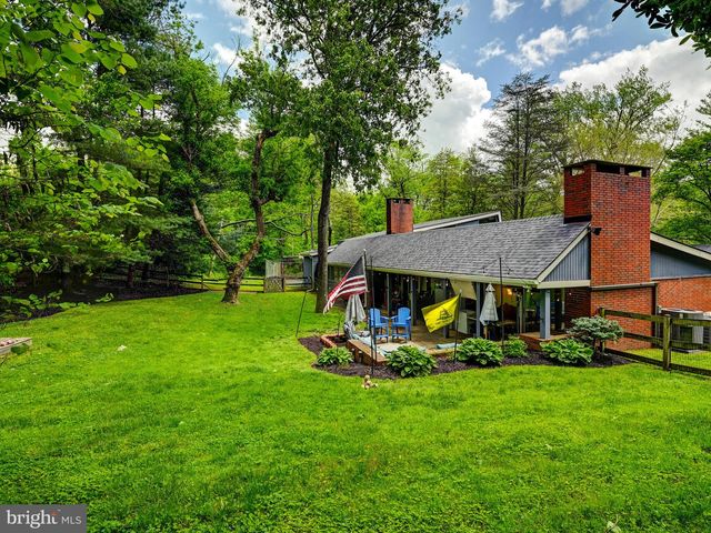 3604 BARBERRY CT, Pikesville, MD 21208